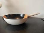 Gusta Sunday Wokpan Ø28 cm zwart/wit Nieuw, Huis en Inrichting, Keuken | Potten en Pannen, Ophalen of Verzenden, Nieuw, Aluminium