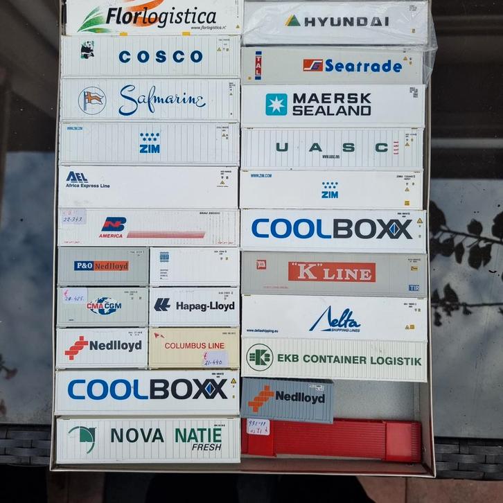 KOEL CONTAINERS + DIVS. 20'40'fts, Hobby en Vrije tijd, Modeltreinen | H0, Zo goed als nieuw, Wagon, Gelijkstroom of Wisselstroom