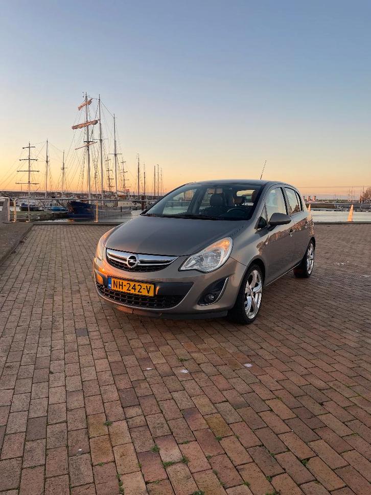 Opel Corsa 1.2 16V 5D 2012 Bruin, Auto's, Opel, Particulier, Corsa, ABS, Airbags, Airconditioning, Bluetooth, Boordcomputer, Centrale vergrendeling