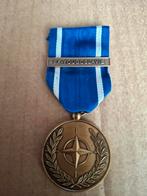 Nato medaille ex-Joegoslavie, Ophalen of Verzenden, Landmacht, Nederland, Lintje, Medaille of Wings