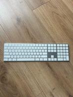 Apple Magic Keyboard - Qwerty, Computers en Software, Toetsenborden, Gebruikt, Multimediatoetsen, Ophalen of Verzenden, Draadloos