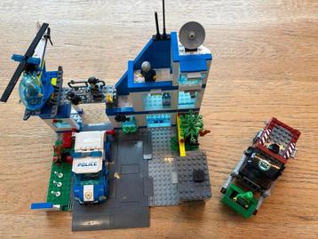 LEGO Politiebureau 60316 - Compleet! beschikbaar voor biedingen