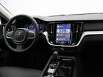 Volvo V60 2.0 T6 Plug-in hybrid AWD Essential Bright / Trekh, Auto's, Volvo, Automaat, Gebruikt, 4 cilinders, Blauw