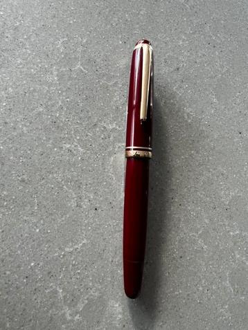 Montblanc 254 vulpen beschikbaar voor biedingen