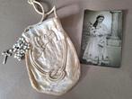 antiek communietasje met rozenkrans en foto communicant, Ophalen