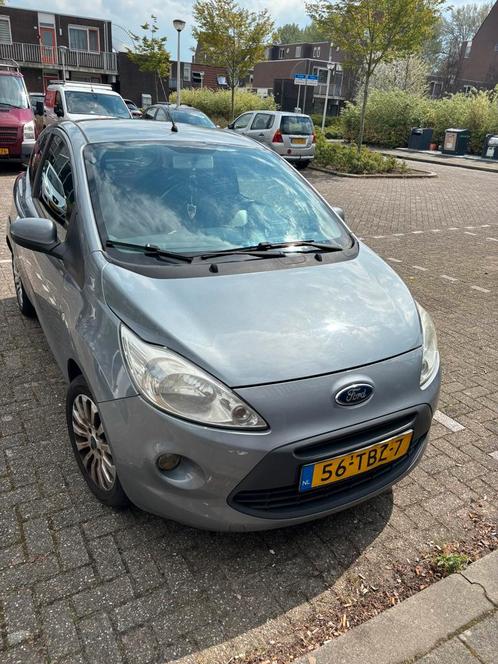 Ford Ka 1.2 69pk 2012 Grijs, Auto's, Ford, Particulier, Ka, Benzine, B, Hatchback, Handgeschakeld, Origineel Nederlands, Zilver of Grijs