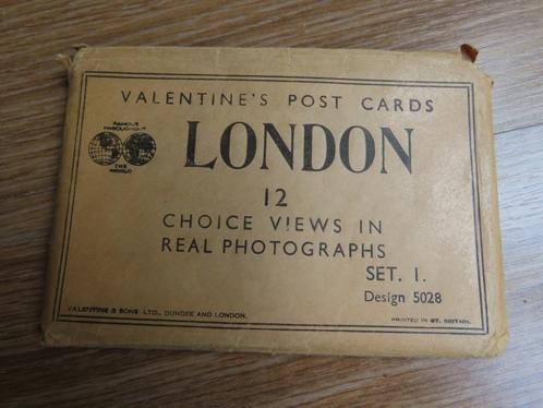 jaren 20/30 mapje van 12 Valentine's foto kaarten Londen, Verzamelen, Overige Verzamelen, Gebruikt, Verzenden