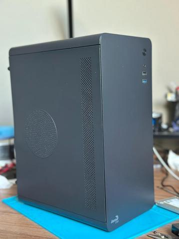 Desktop PC - Intel I5 9600k - 16GB DDR4 - 500GB SSD beschikbaar voor biedingen