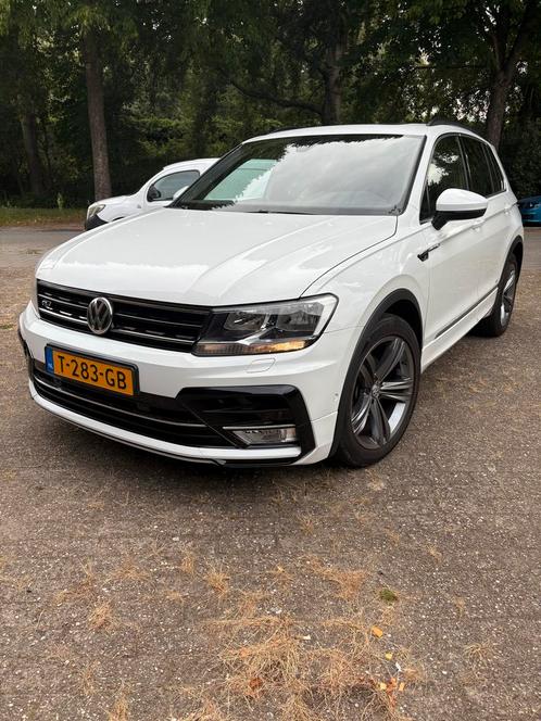 Volkswagen Tiguan R-Line 1.4 TSI 150PK Wit Pano Virtual, Auto's, Volkswagen, Bedrijf, Tiguan, Achteruitrijcamera, Airconditioning
