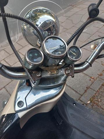 Btc Grande retro  beschikbaar voor biedingen