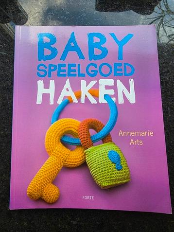 Annemarie Arts - Babyspeelgoed haken beschikbaar voor biedingen