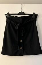 Shein zwarte rok met riem, Zwart, Maat 42/44 (L), Ophalen of Verzenden, Zo goed als nieuw