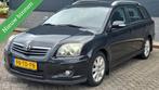 Toyota Avensis Wagon 1.8 VVTi Luna APK 07-05-2026, Auto's, Toyota, Voorwielaandrijving, 1794 cc, 4 cilinders, Zwart