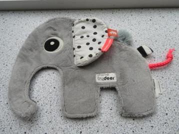 Knuffeldoek olifant merk Done by Deer bydeer ca 27 cm breed beschikbaar voor biedingen