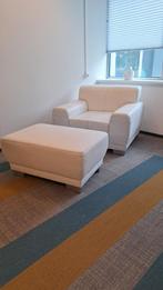Witte fauteuil en poef, Ophalen, Gebruikt