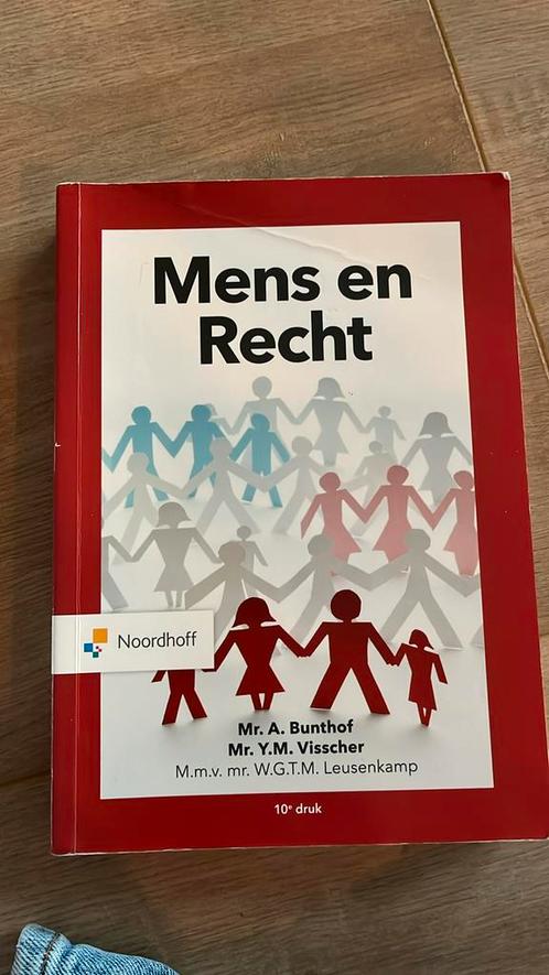 A. Bunthof - Mens en Recht, Boeken, Wetenschap, Zo goed als nieuw, Sociale wetenschap, Ophalen
