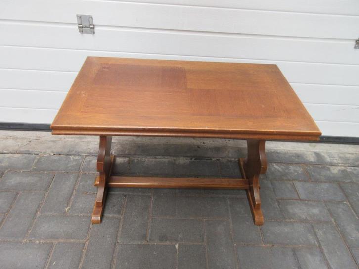 4 x salontafel heel verschillend van elkaar zie beschrijving, Antiek en Kunst, Antiek | Meubels | Tafels, Ophalen