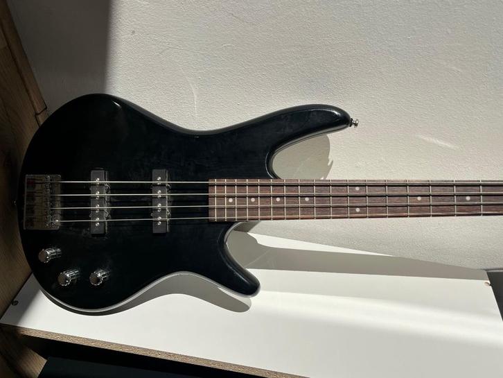 Ibanez GSR 180 elektrische bas gitaar + tas, Muziek en Instrumenten, Snaarinstrumenten | Gitaren | Elektrisch, Zo goed als nieuw