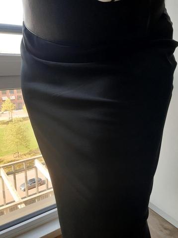 Size eu 48 Satin Midi Skirt for the Fashionista Boss Lady beschikbaar voor biedingen