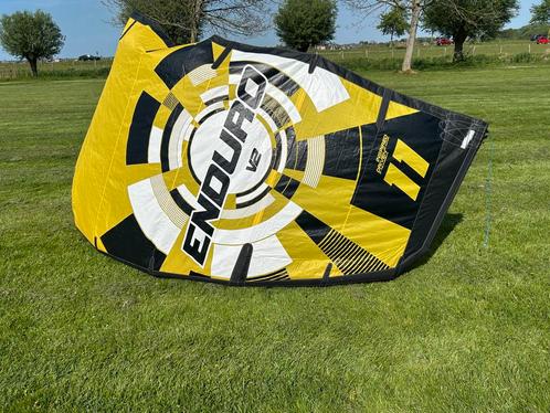 Ozone Enduro V2 kite 11m met bar, Watersport en Boten, Kitesurfen, Gebruikt, 11 m², Geen board, Ophalen of Verzenden