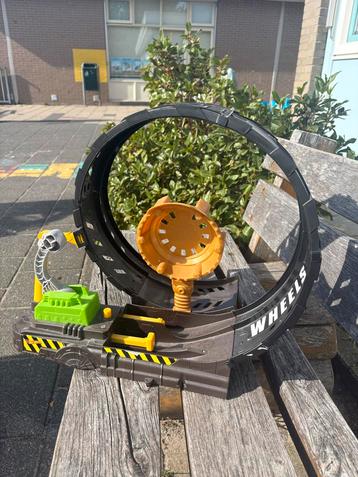 Hot Wheels Schietbaan met Looping beschikbaar voor biedingen