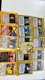 Set 22 Pokémon kaarten, Hobby en Vrije tijd, Verzamelkaartspellen | Pokémon, Ophalen of Verzenden, Zo goed als nieuw, Losse kaart