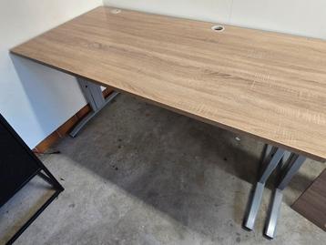 Bureau – 160 x 80 cm beschikbaar voor biedingen