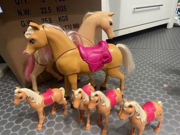 Paarden barbie Eenhoorns beschikbaar voor biedingen