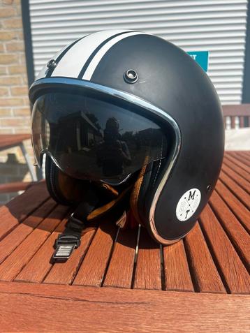 MT Helmets Le Mans II SV beschikbaar voor biedingen