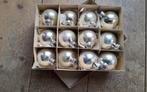 Doosje oud retro kerstballen 12 glazen zilveren kersthangers, Ophalen of Verzenden, Zo goed als nieuw