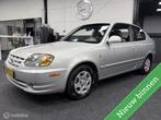 Hyundai Accent 1.3i Active AUTOMAAT / AIRCO / 1e EIGENAAR, Accent, Gebruikt, 4 cilinders, Bedrijf