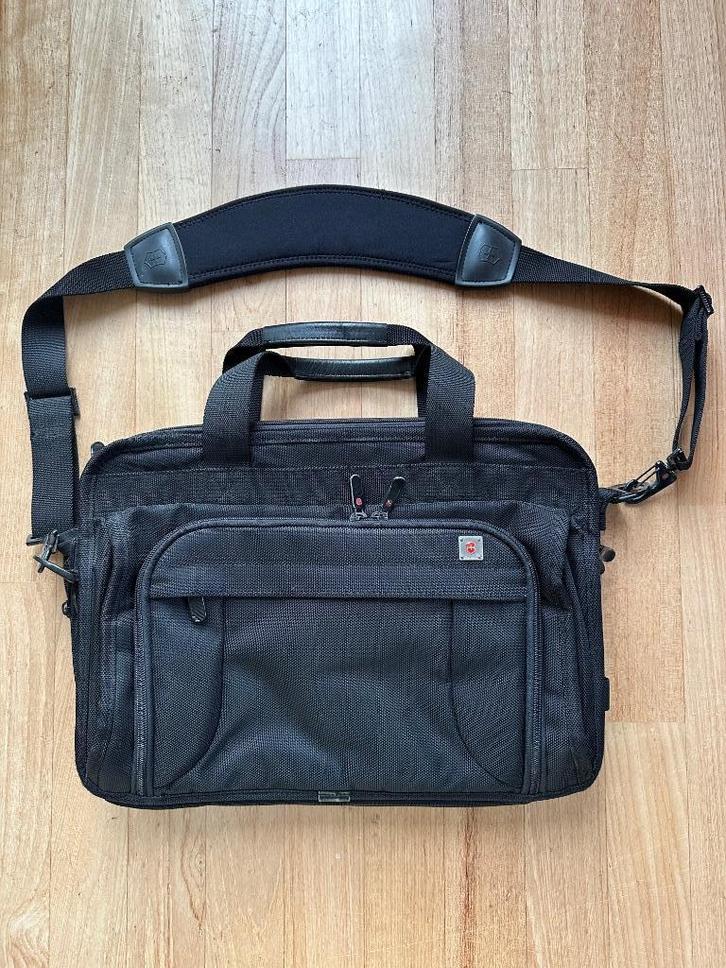 Wenger business/laptoptas, Computers en Software, Laptoptassen, Zo goed als nieuw, Schoudertas, 17 inch of meer, Ophalen of Verzenden