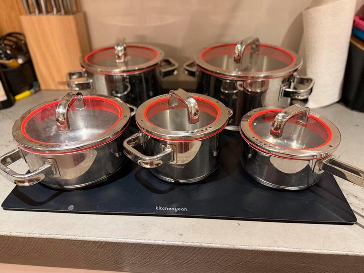 WMF Function 4 Pannenset 5-delig + 2x koekenpan, Huis en Inrichting, Keuken | Potten en Pannen, Zo goed als nieuw, Pannenset, Rvs