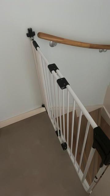 Traphekje - Verschuifbaar & Eén Hand Bediening beschikbaar voor biedingen