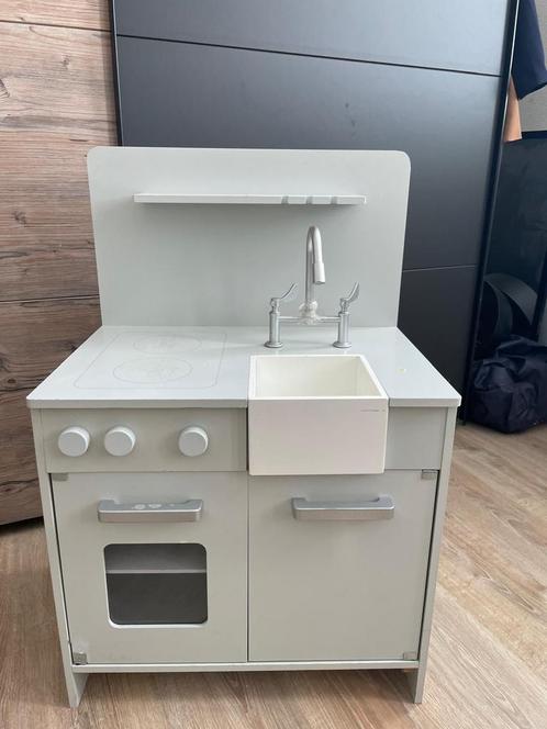 Speelkeuken kind merk Petit Amelie, Kinderen en Baby's, Speelgoed | Speelkeukens, Zo goed als nieuw, Hout, Ophalen