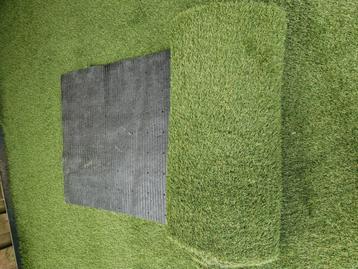 Kunstgras 80x400x3,5 nieuw overgebleven stuk beschikbaar voor biedingen