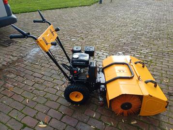 Veegmachine sneeuwschuiver bladblazer veeg machine beschikbaar voor biedingen