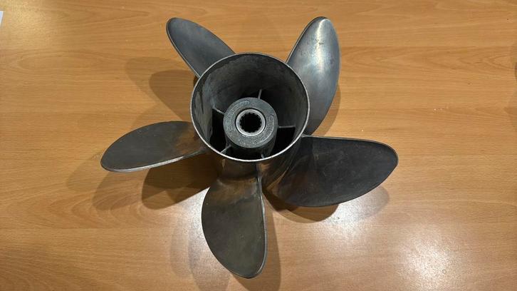 Oersterke RVS HighFive schroef/propellor, Watersport en Boten, Accessoires en Onderhoud, Zo goed als nieuw, Motor en Techniek
