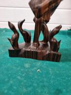 beeld houtsnijwerk man met eenden indonesisch, Ophalen of Verzenden