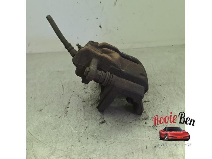 Remklauw (Tang) links-voor van een Renault Captur, Gebruikt, -, Renault, -