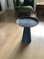 Mooie metalen bijzettafel/housecraft living ringar/loods 5, Ophalen of Verzenden, Gebruikt