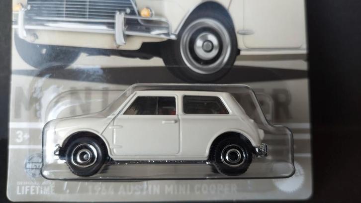 Austin Mini Cooper S 1964 white 1:64 3inch Matchbox Pol, Hobby en Vrije tijd, Modelauto's | Overige schalen, Zo goed als nieuw