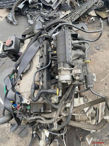 Peugeot 206+ 1.1 Benzine 2011  Motorblok  kaal beschikbaar voor biedingen