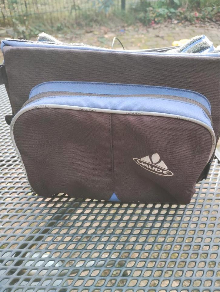 Agu stuurtas blauw. Met Klickfix en regenhoes (Vaude), Fietsen en Brommers, Fietsaccessoires | Fietstassen, Gebruikt, Ophalen