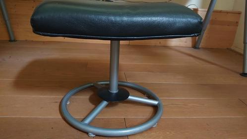 Voetenbankje / krukje – leren bekleding, Huis en Inrichting, Banken | Voetenbanken en Poefen, Gebruikt, Minder dan 50 cm, Rechthoekig
