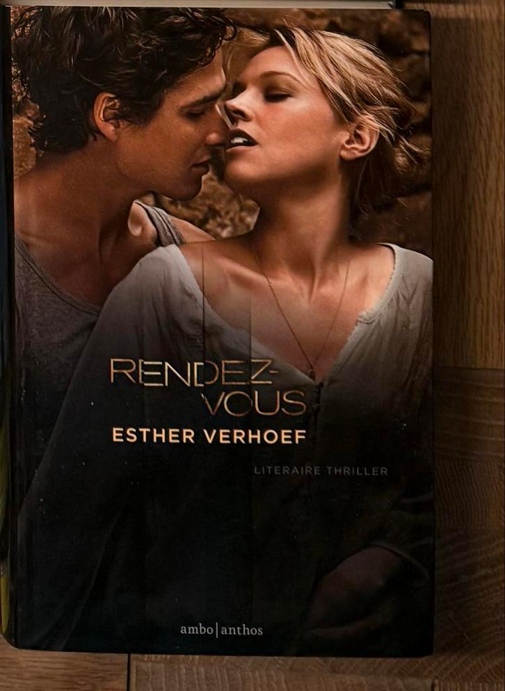 Esther Verhoef, hardcover Rendez-Vous, Boeken, Thrillers, Zo goed als nieuw, Ophalen of Verzenden