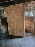 Mooie ruime zadelkast op wielen 2.00m x 1.20m x 70cm, Dieren en Toebehoren, Paarden en Pony's | Overige Paardenspullen, Ophalen
