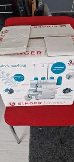 Singer Overlock Naaimachine -  in doos!, Ophalen of Verzenden