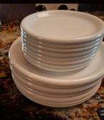 Porseleinen Borden Set - 16 stuks, Huis en Inrichting, Keuken | Servies, Ophalen, Gebruikt, Bord(en), Effen