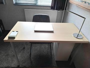 Bureau beschikbaar voor biedingen